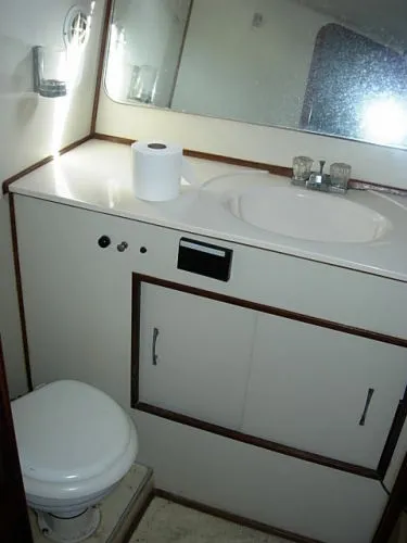 Slide: The Image of Chris-Craft 427 Catalina 1988 - 9