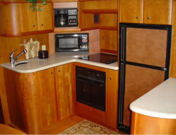 Slide: The Image of Silverton 39 Motor Yacht-**BRING OFFERS! SHORT SALE POSSIBLE!** 2003 - 10