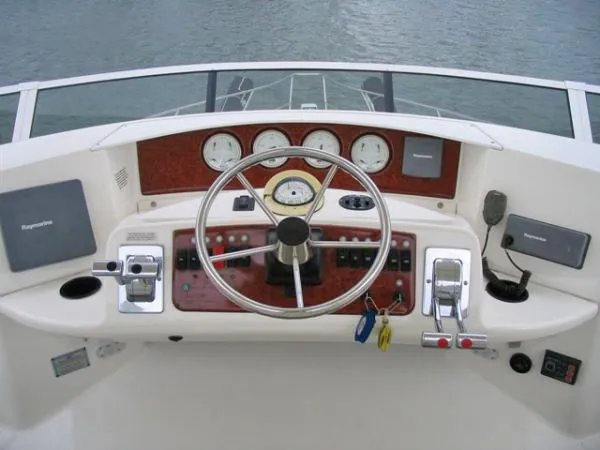 Slide: The Image of Silverton 39 Motor Yacht-**BRING OFFERS! SHORT SALE POSSIBLE!** 2003 - 3