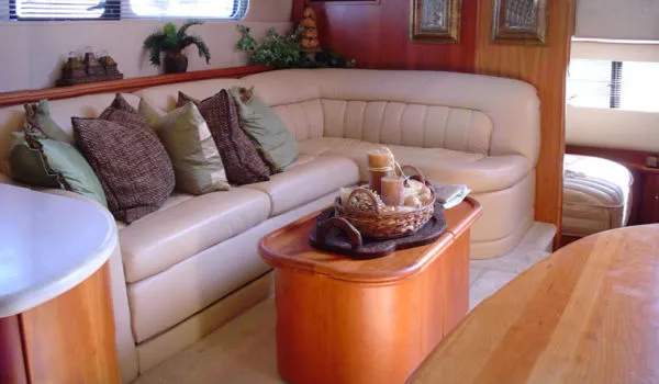 Slide: The Image of Silverton 39 Motor Yacht-**BRING OFFERS! SHORT SALE POSSIBLE!** 2003 - 6