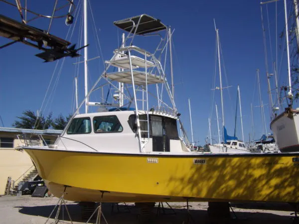 Slide: The Image of Dorado 40 Bluewater Sportfish - Twin Volvo Diesels 2004 - 1