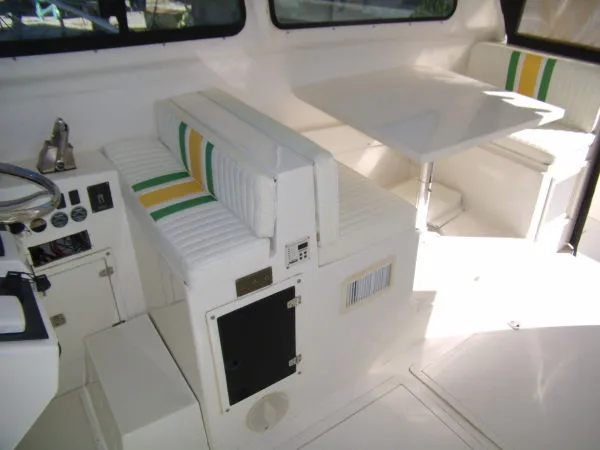 Slide: The Image of Dorado 40 Bluewater Sportfish - Twin Volvo Diesels 2004 - 5