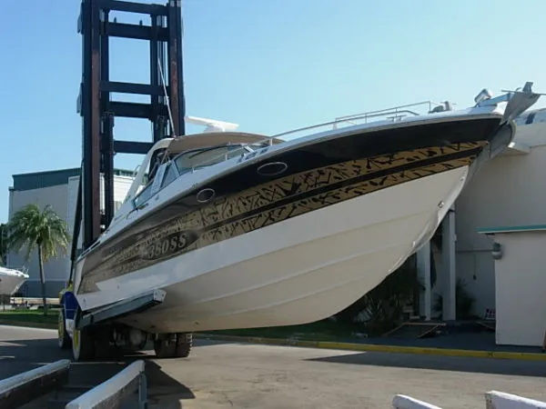 Slide: The Image of Sea Ray 380 Sun Sport 1992 - 1