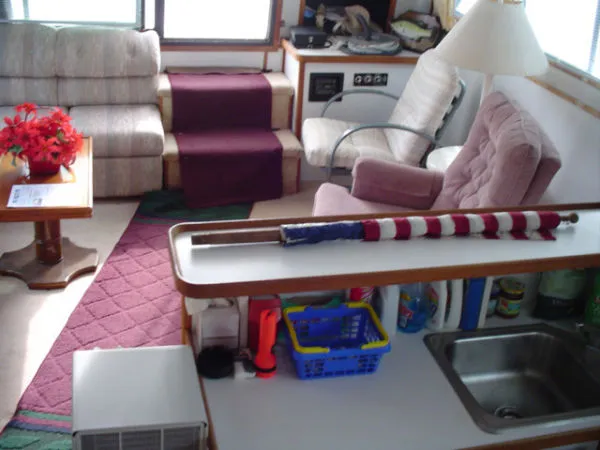 Slide: The Image of Harbor-Master Coastal Cruiser 1991 - 11