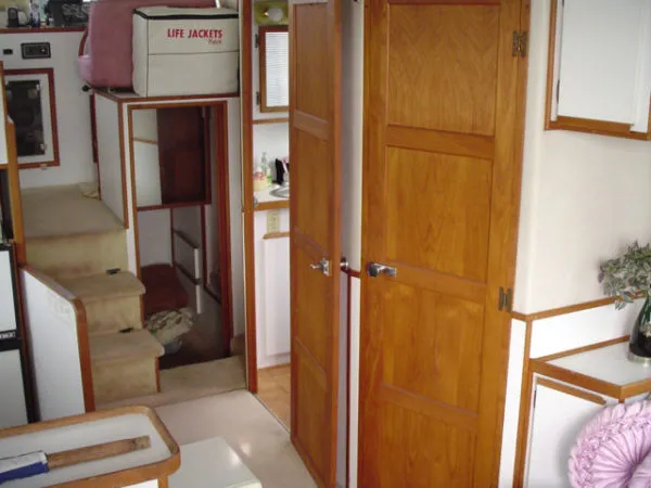 Slide: The Image of Harbor-Master Coastal Cruiser 1991 - 8