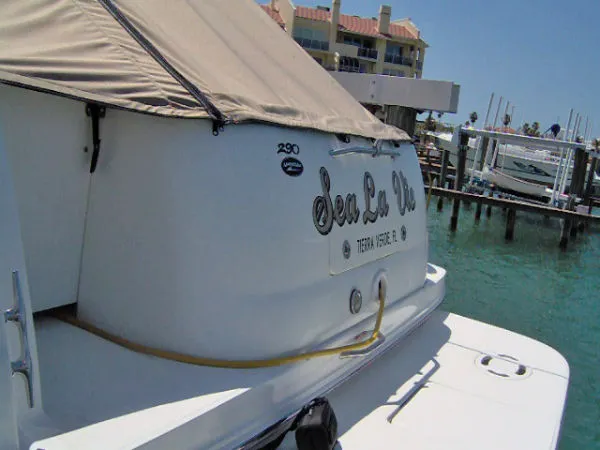 Slide: The Image of Sea Ray 290 Amberjack 2004 - 2