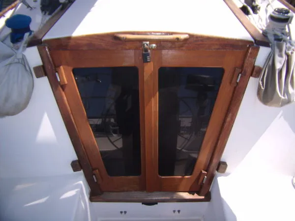Slide: The Image of Catalina 30 Mark II - Shoal Draft Winged Keel 1989 - 2