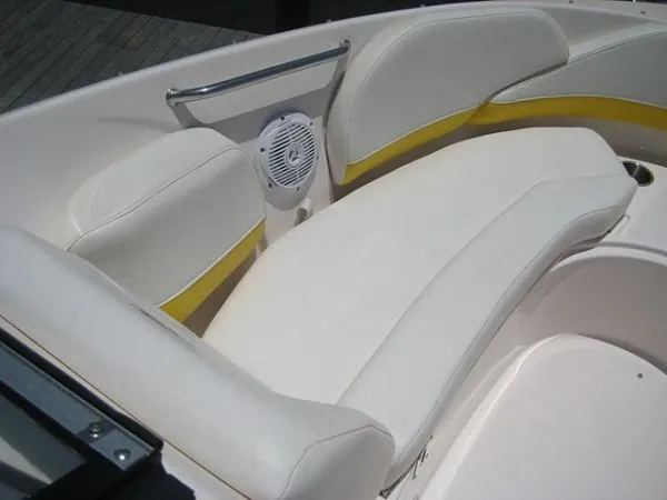 Slide: The Image of Regal 2400 Bow Rider - Includes Trailer! 2007 - 5
