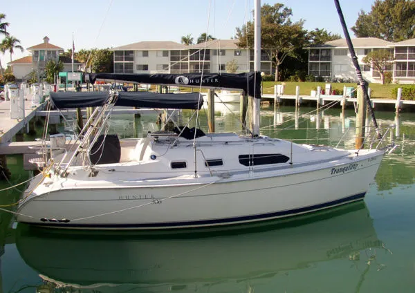 Slide: The Image of Hunter 306 Sloop-LIKE BRAND NEW! 2002 - 0