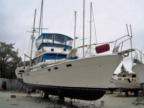 Slide: The Image of Bayliner 3870 Motor Yacht 1987 - 1