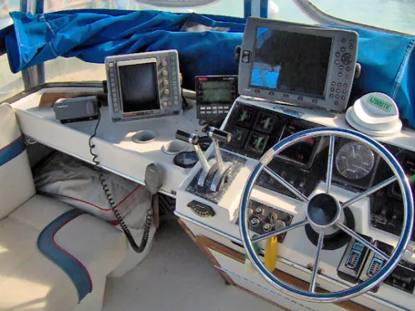 Slide: The Image of Bayliner 3870 Motor Yacht 1987 - 4