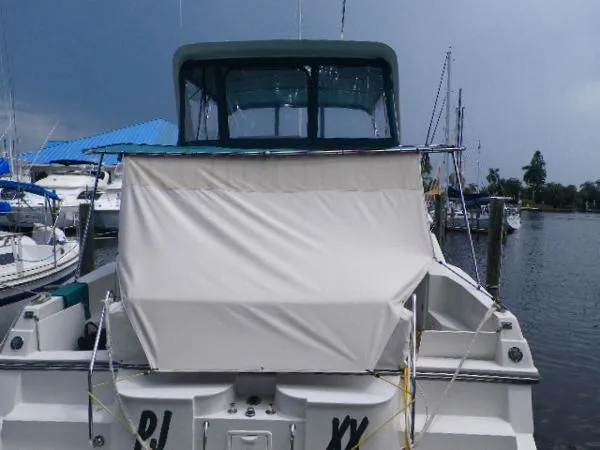 Slide: The Image of Carver Yachts 380 Santego 1995 - 3