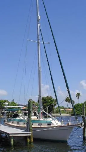Slide: The Image of Island Packet 40 Cutter Rig 1998 - 2