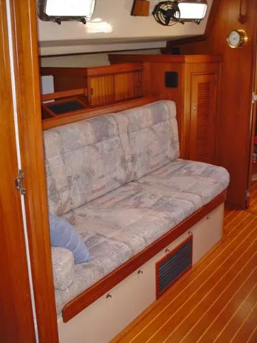 Slide: The Image of Island Packet 40 Cutter Rig 1998 - 8
