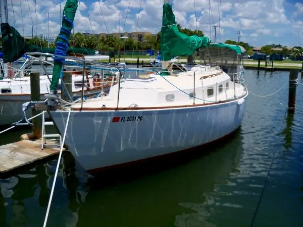 Slide: The Image of Bristol 29.9 Sloop 1977 - 0