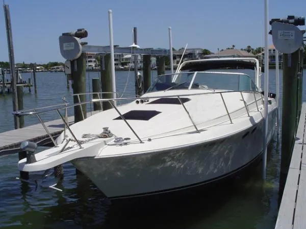 Slide: The Image of Wellcraft 3400 Gran Sport 1988 - 1
