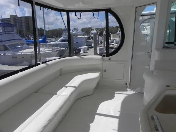 Slide: The Image of Sea Ray 390 Motor Yacht 2004 - 6