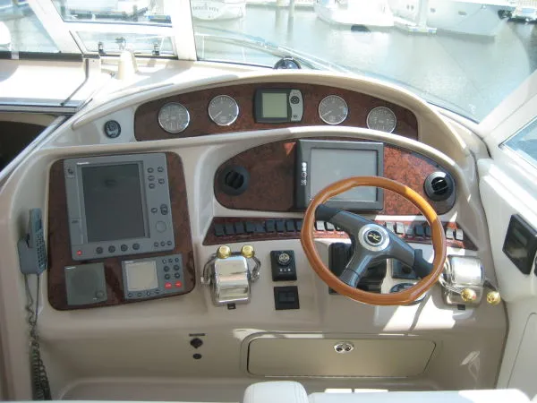 Slide: The Image of Sea Ray 390 Motor Yacht 2004 - 9