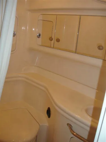 Slide: The Image of Sea Ray 320 Sundancer 2005 - 4