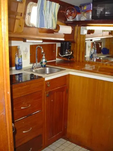 Slide: The Image of Gulfstar 36 Mark II Trawler 1975 - 10