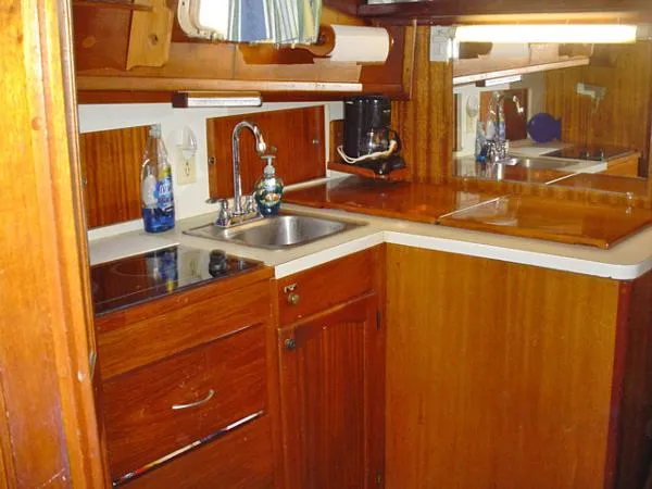 Slide: The Image of Gulfstar 36 Mark II Trawler 1975 - 11