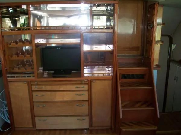 Slide: The Image of Chris-Craft 380 Corinthian 1984 - 4