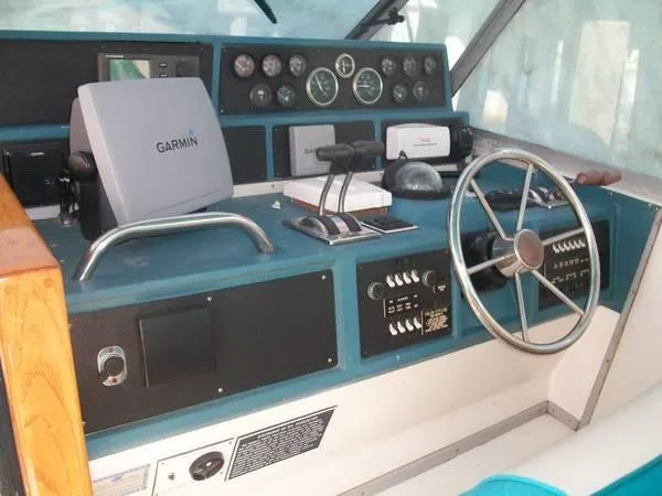 Slide: The Image of Sea Ray 390 Express Cruiser 1989 - 2