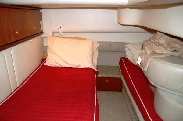 Slide: The Image of Maxum 46 Motor Yacht 1999 - 11