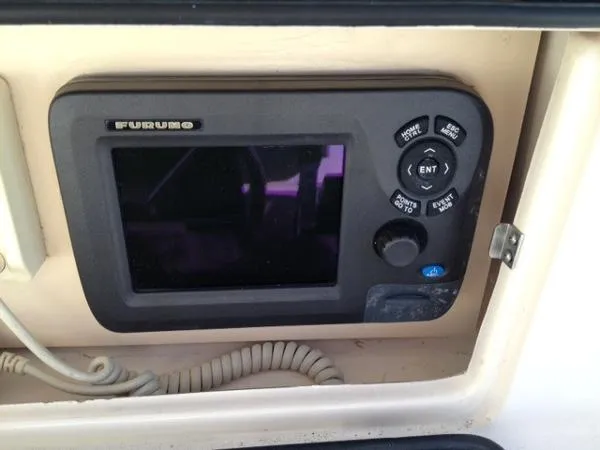 Slide: The Image of Grady White 270 ISLANDER- 06 YAMAHA F250 4 STOKES 2003 - 9