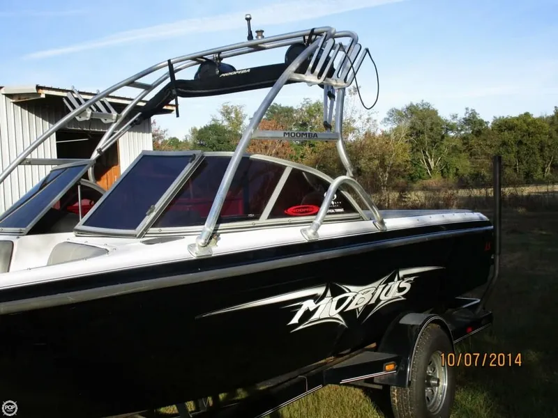 Slide: The Image of Moomba Mobius LS 2005 - 4