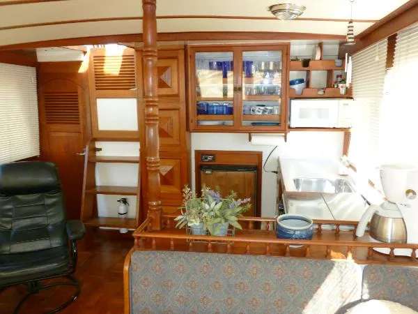 Slide: The Image of Rough Water Pilothouse Motor Yacht 1983 - 3