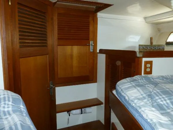 Slide: The Image of Rough Water Pilothouse Motor Yacht 1983 - 6