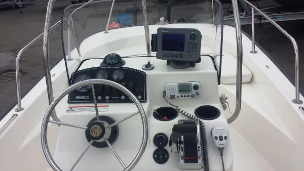 Slide: The Image of Boston Whaler 170 Montauk 2008 - 1