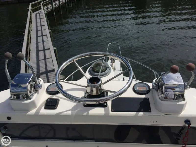 Slide: The Image of Boston Whaler 27 Cuddy 1989 - 8