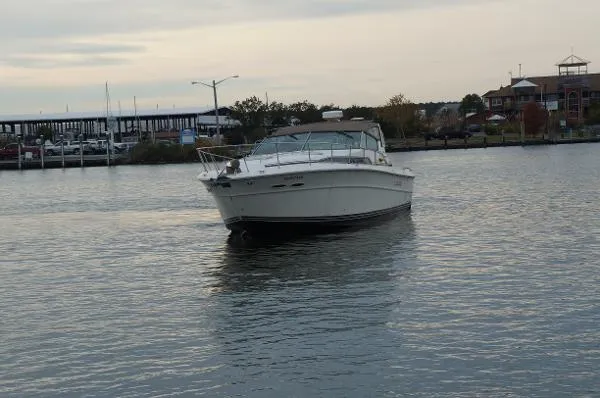 Slide: The Image of Sea Ray 390 Express Cruiser 1986 - 11