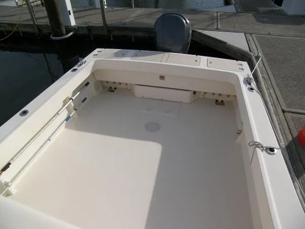 Slide: The Image of Parker Marine 2320 SL Sport Cabin 2005 - 6