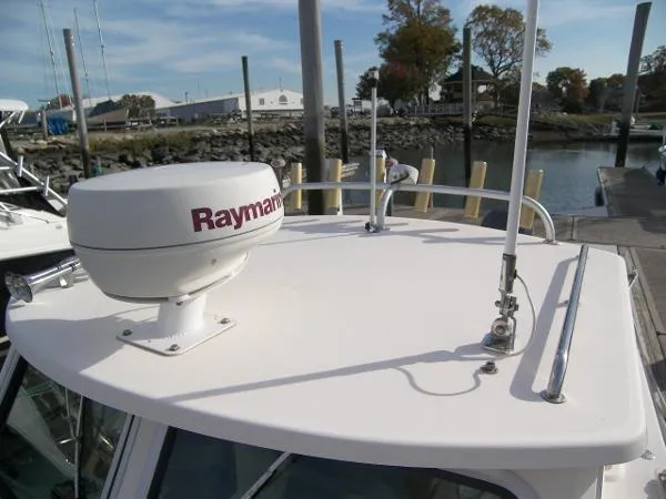 Slide: The Image of Parker Marine 2320 SL Sport Cabin 2005 - 7