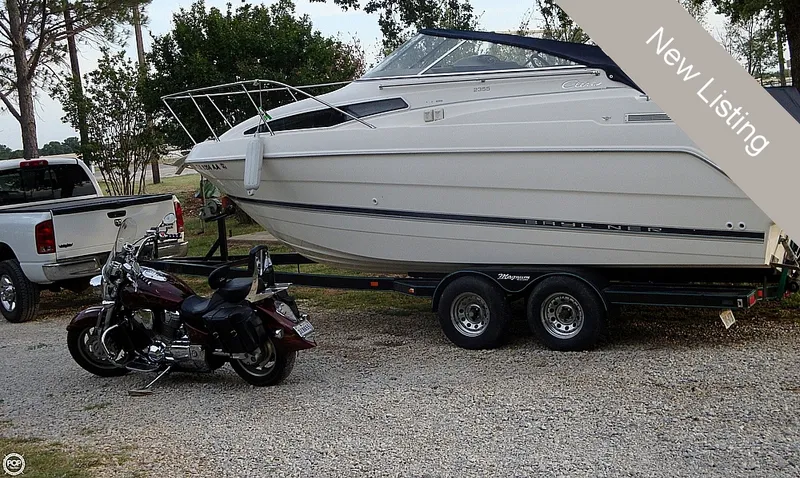 Slide: The Image of Bayliner 2355 Ciera Sunbridge 1998 - 3