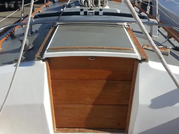 Slide: The Image of Cape Dory MK II 1989 - 3