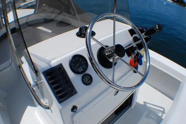 Slide: The Image of Eastern 200 Center Console 2013 - 5