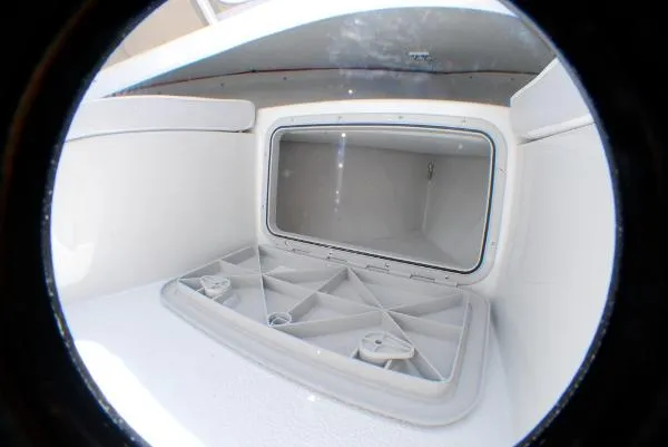Slide: The Image of Eastern 200 Center Console 2013 - 9