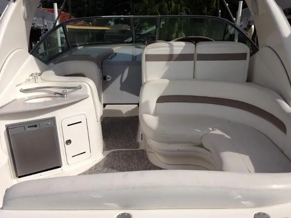 Slide: The Image of Sea Ray 320 Sundancer 2004 - 10