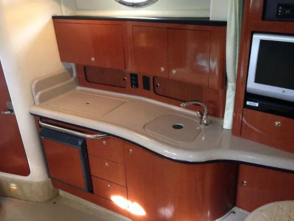 Slide: The Image of Sea Ray 320 Sundancer 2004 - 3