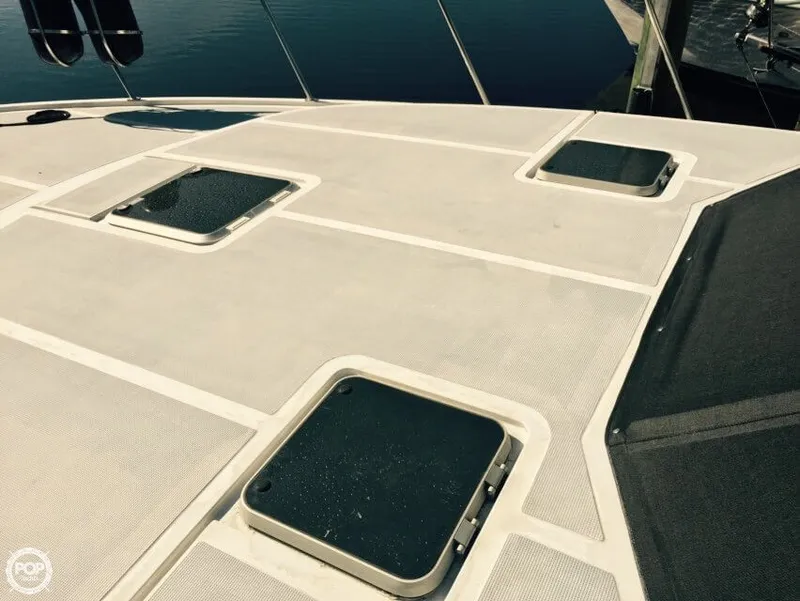 Slide: The Image of High-Tech Yachts 51 Cockpit Motor Yacht 1989 - 3