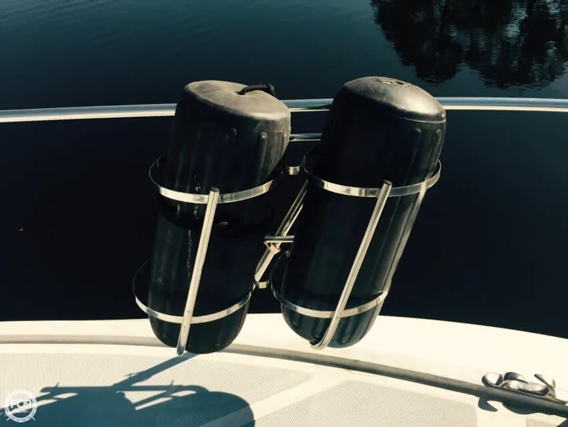 Slide: The Image of High-Tech Yachts 51 Cockpit Motor Yacht 1989 - 5