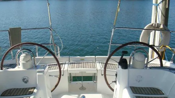 Slide: The Image of Beneteau USA 473 2003 - 6