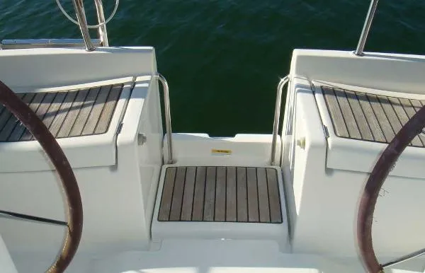 Slide: The Image of Beneteau USA 473 2003 - 7