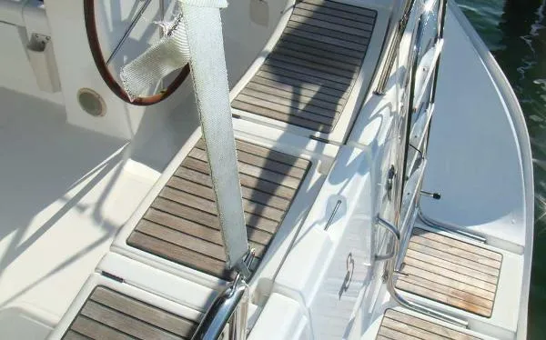 Slide: The Image of Beneteau USA 473 2003 - 8