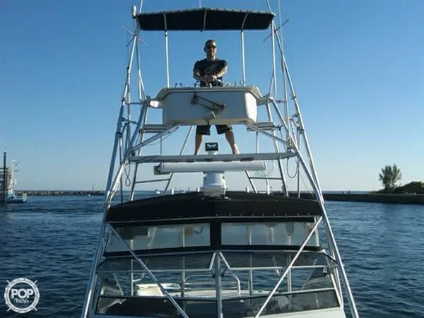 Slide: The Image of Vessel Marine 30 Sportfisherman 1986 - 7