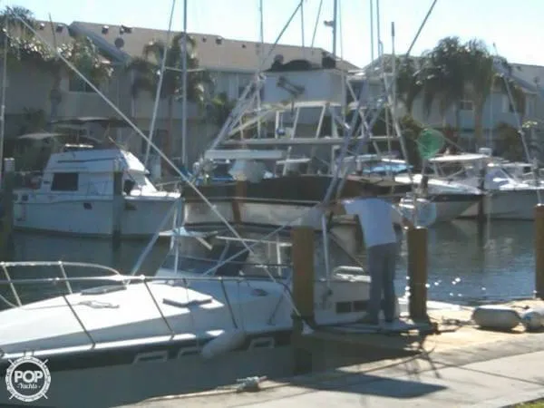 Slide: The Image of Vessel Marine 30 Sportfisherman 1986 - 9